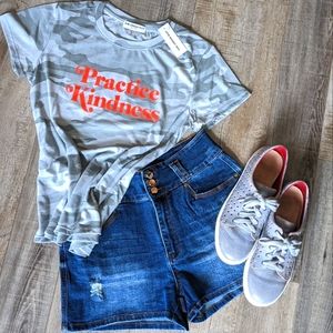 Sub_Urban Riot Women's Loose Graphic Tee